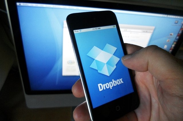 Украденный смартфон американки начал отправлять откровенные видео в Dropbox