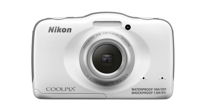 Nikon Coolpix S32, стоимостью $130, выдерживает погружения на глубину до 10 метров
