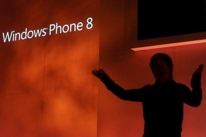 Microsoft начала превращаться в "корпорацию добра" и бесплатно раздавать ОС Windows Phone