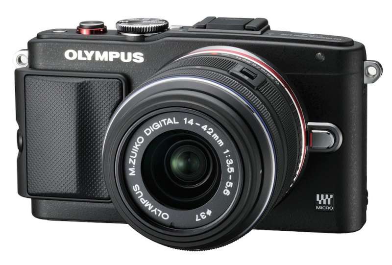 Olympus представила новую модель камери линейки PEN E-PL7